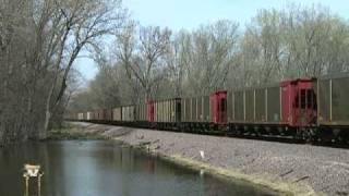 preview picture of video 'UP 6526 - 6380 (SP) DPU: UP 6882 @ Mendenhall Rd., Bartonville, Illinois 04/01/2010'