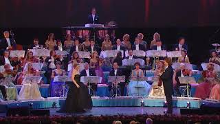 André Rieu - Don&#39;t cry for me Argentina live at Radio City, New York