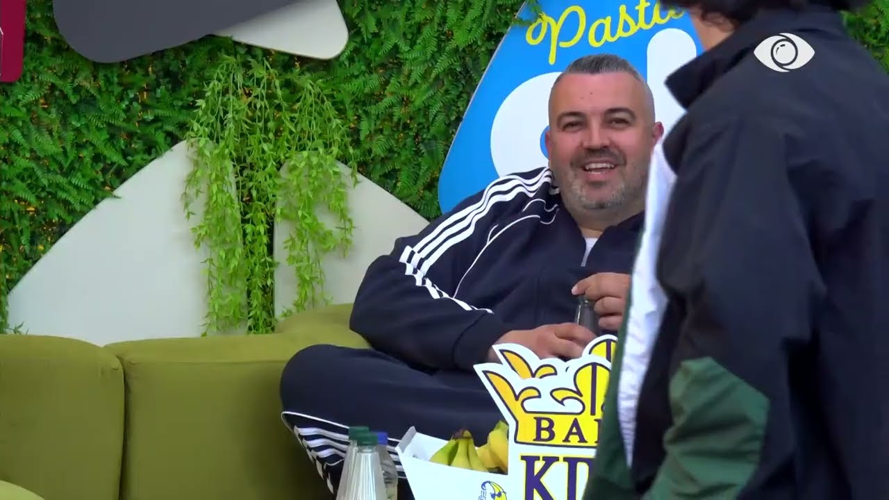 “Çfarë muhabeti të bësh me ty”/ Mal largohet pas diskutimit me Rogertin