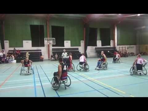 Fragment meczu Far Scyzory Kielce - Salutare Wrocław