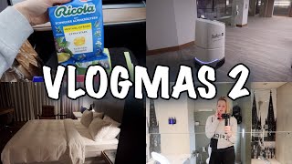 Vlogmas 2 | Fahrt nach Köln | Suite und Room Service Roboter