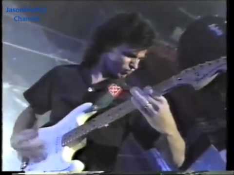 Hurriganes - Let's Have A Party (1982)