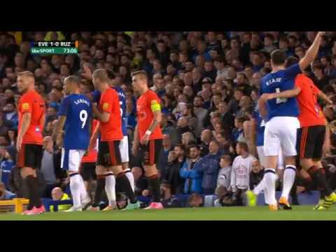 Everton vs Ruzomberok 1-0