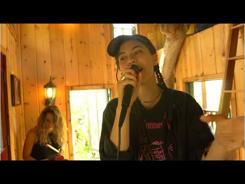 Abby Diamond - There's A Light in My Room (Treehouse Sessions)