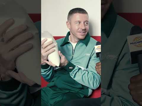 MACKLEMORE REACTS TO BAGGED MILK IN TORONTO, CANADA 🥛😙 #shorts | MUCHMUSIC