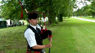 Glamis Castle Bagpiper