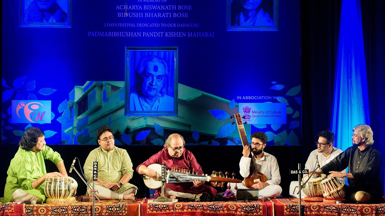 Pt. Tejendranarayan Majumder With Tabla accompanied by Pt. Kumar Bose.