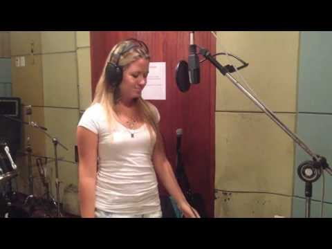 You Gotta Be - Des'ree Cover (Carol Martins)
