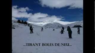 preview picture of video '1/5/2012 Esquís, trineus i ninot de neu. (Collet de les Barraques-Planoles)'