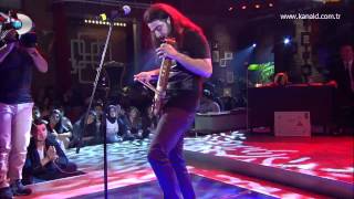 Selçuk Balcı - Deniz Üstünde Fener (Beyaz Show canlı performans)