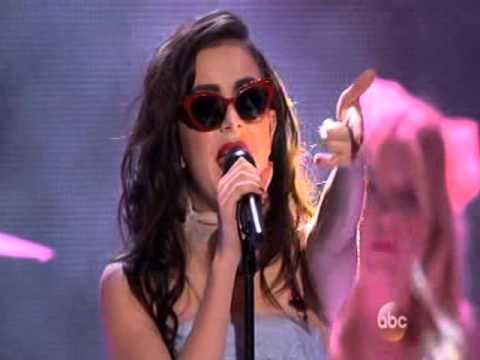 Charli XCX Boom Clap On American Music Awards of 2014 (Charli XCX   Boom Clap   On American Music Awards of 2014)