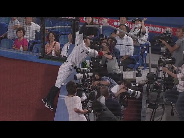 【9回表】拍手喝采!! マリーンズ・鈴木の紳士的なファインプレー!! 2019/9/2 M-B