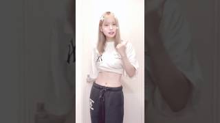 #可愛い #ヘソ出し #美女