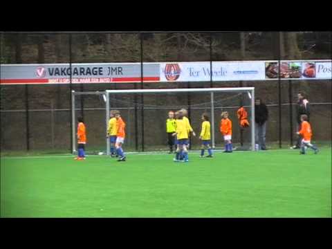 CSV F14 uit tegen Hattem F4 (31-03-2012).wmv