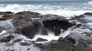 preview picture of video 'Thor’s Well, Cape Perpetua.  Lincoln County, Oregon.'