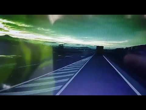 Momentul impactului intre cele doua autotrenuri de pe DN6 - 1 Februarie 2019