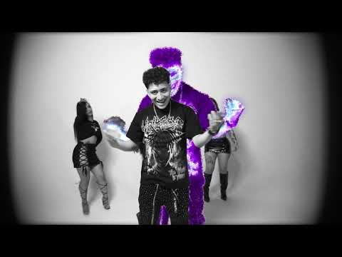 Crucer and El  Varón Produce 