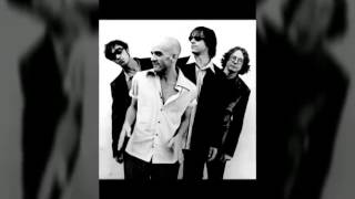 R.E.M. Undertow Live