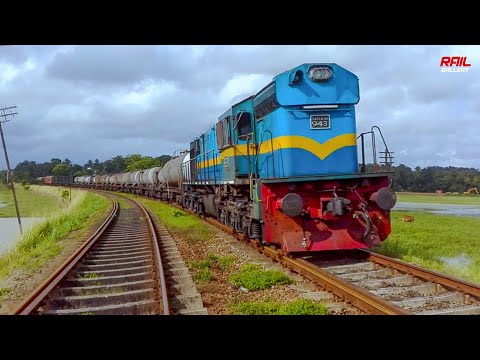 Class M10a 943 with train no 4872