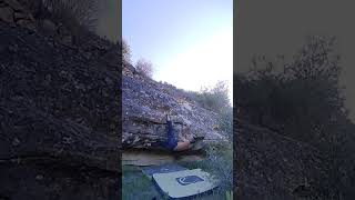 Video thumbnail of Con bombas, 6b. El Cogul