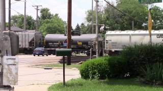 preview picture of video 'CN and UP in West Chicago 6-20-2013 Part 3'