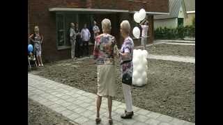 preview picture of video 'Opening nieuwbouwwoningen Albertine Agnesstraat Sint Annaparochie'