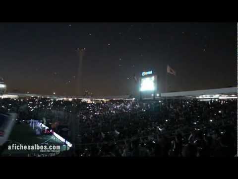 "Hinchada Alba (Noche Alba 2013)" Barra: Garra Blanca &bull; Club: Colo-Colo