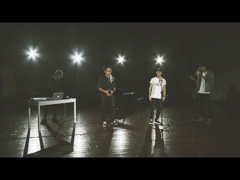 Dưới Hiên Nhà - Emcee L, JGKiD, Đen, Max Benderz ( Prod. By Gerry Retro) | LIVE @ MUÔN MÀU SHOWBIZ