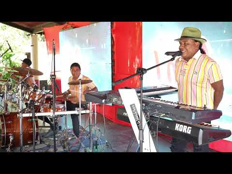 El Rakatata (Live Session) · Los Primos de Guerrero