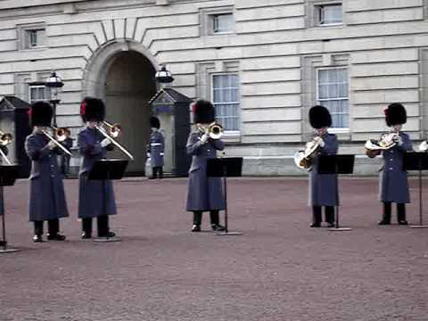 STREET LIFE at Royal Palace