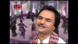 Download lagu Ambaji Garbe Ghume Re - Non Stop Part 2 mp3