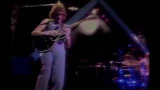 Asia in Asia / 02 Here Comes The Feeling