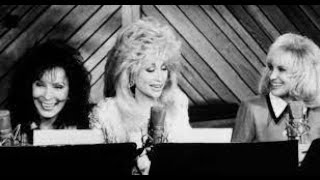 DOLLY PARTON, LORETTA LYNN AND TAMMY WYNETTE - &quot;SILVER THREADS AND GOLDEN NEEDLES&quot;