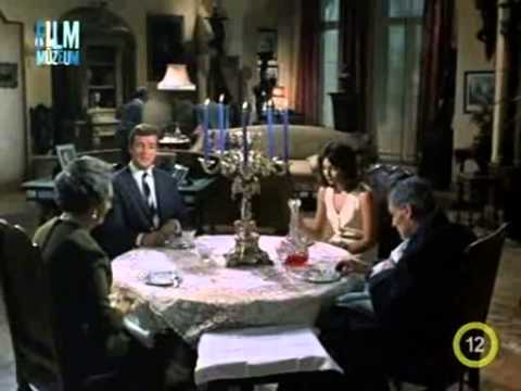 AZ ANGYAL VÉRBOSSZUJA