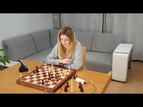 iChessOne Unveiled: The Prototype with Spring Connectors Explained