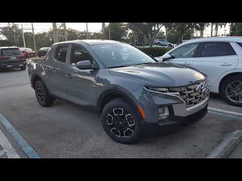 2022 Hyundai Santa Cruz walk around - A clever and very handy vehicle