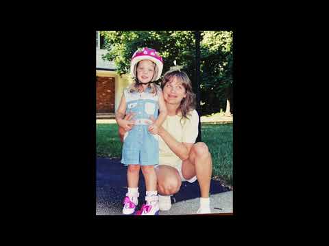 Megan Moroney - Leave Me Alone (Unreleased)