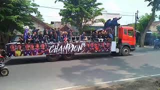 Download lagu KONVOI PERSIK KEDIRI.(JUARA LIGA 2) 2019 mp3 Download lagu KONVOI PERSIK KEDIRI.(JUARA LIGA 2) 2019 mp3