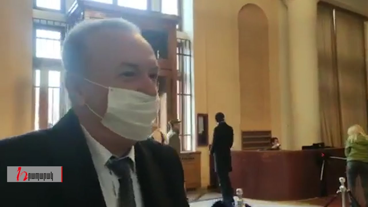 Պահանջում է, թող պահանջի. Դումանյան