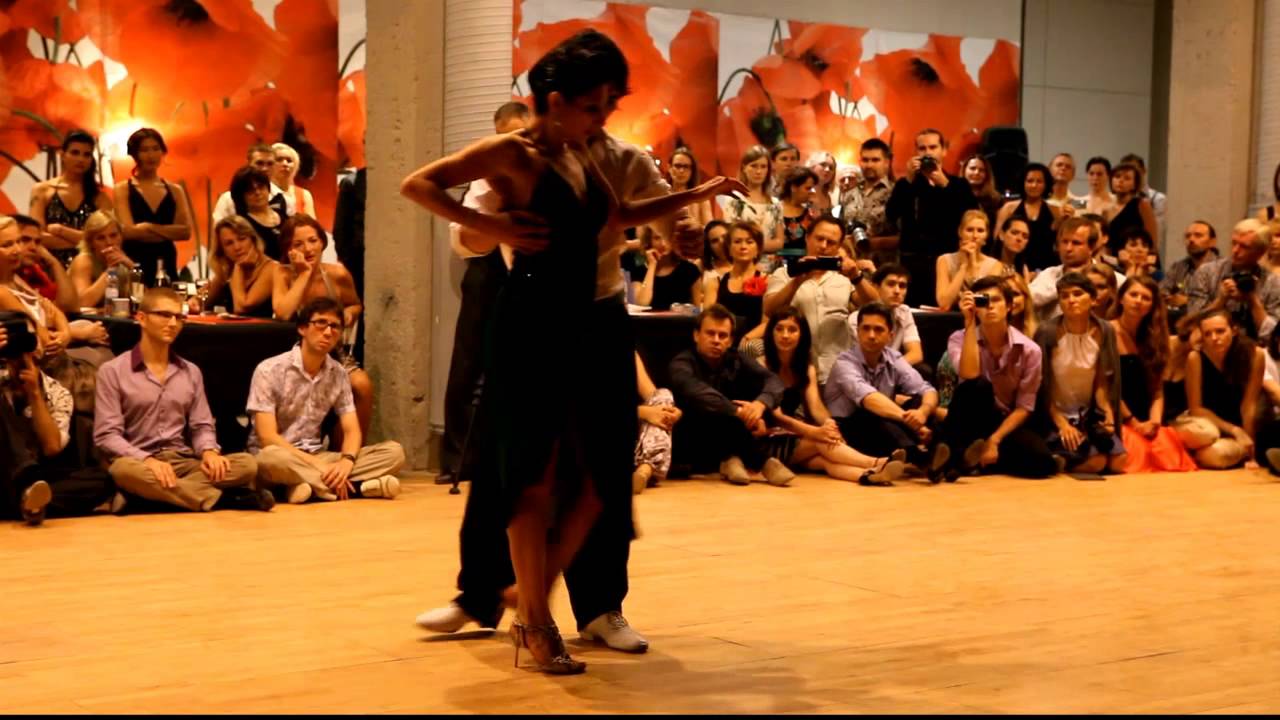 GastonTorelli - Moira Castellano 3/4