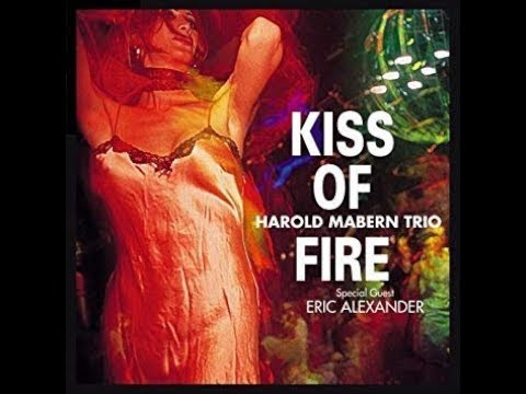 Recado Bossa Nova -  Harold Mabern Trio