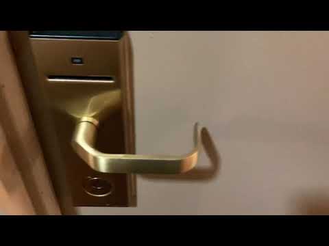 Tour of room 1208 at the Raddison Hotel in Dayton, OH