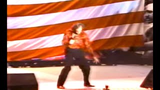 Neil Diamond sings America for Vietnam Veterans at 1987 Welcome Home tribute concert