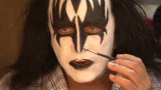 Behind the scenes with KISS