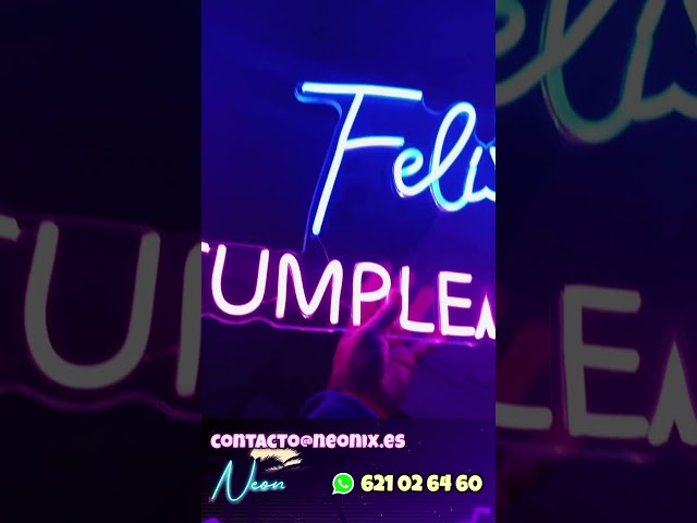 Vídeo relacionado con Letreros de Neón Personalizado, Luminoso Nombre LED Luces Pared Decoración Letras Personalizadas para Boda Cumpleaños Fiestas Dormitorio Tiendas Bar Cafetería Hogar Salón