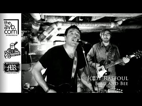 Jody Raffoul - Bird and Bee