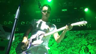 Jett Rebel *Green* (mind blowing executed 🎸🔥) Haarlem Patronaat 11-11-17