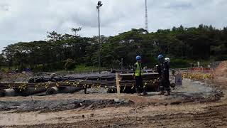 preview picture of video 'Contruksi pembangunan train 3 kilang minyak di lng tangguh bintuni papua...Tangguh expansion project'