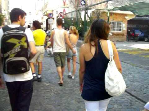 DOMINGO EN SAN TELMO 1 - FERIA DE ARTESANIAS, DISEÑO DE LA CALLE DEFENSA BARRIO SAN TELMO