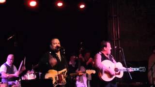 The Mavericks, Pretend.